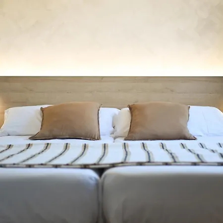 Hotel A Casa Da Toura 2*