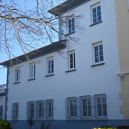 A Casa Da Toura Отель Пуэнтедеуме
