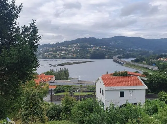 A Casa Da Toura 2* Puentedeume